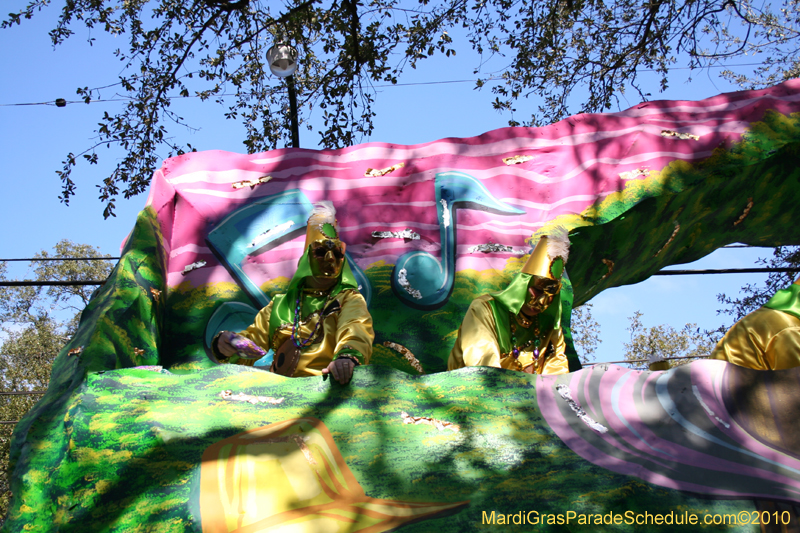 Krewe-of-Carrollton-New-Orleans-Mardi-Gras-4512