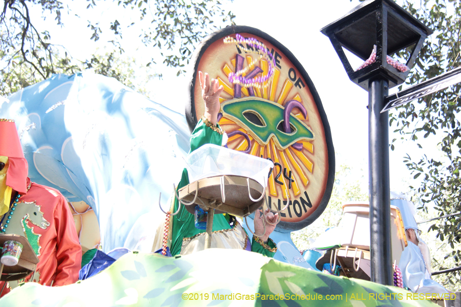 Krewe-of-Carrollton-2019-003011