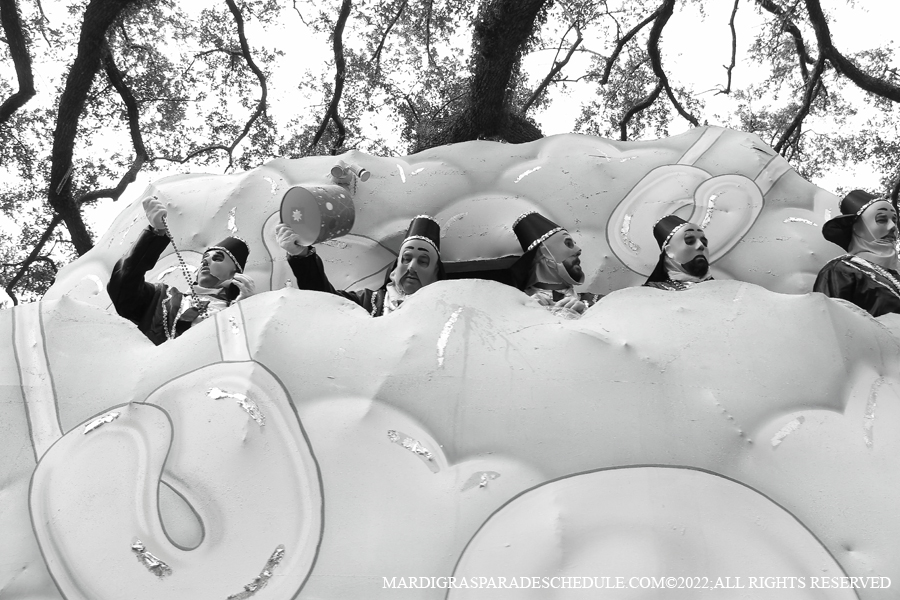 Krewe-of-Carrollton-00081-2022