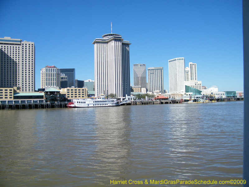 2009-Krewe-of-Choctaw-River-Parade-Steamboat-Natchez-Mardi-Gras-Westbank-5814