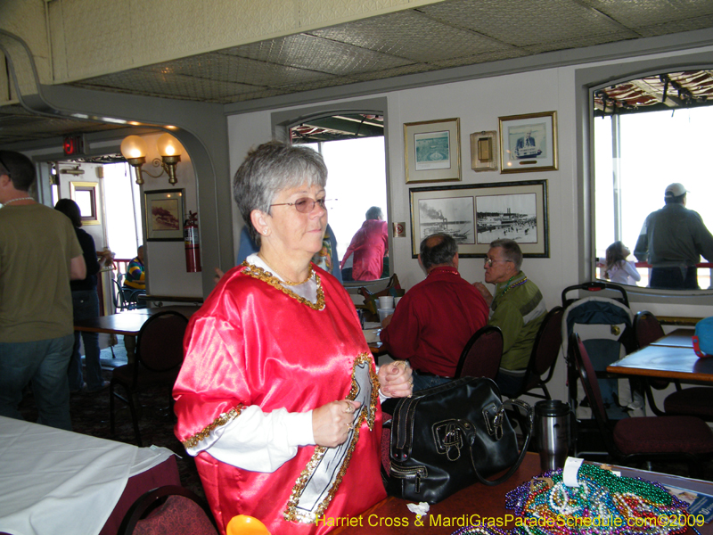 2009-Krewe-of-Choctaw-River-Parade-Steamboat-Natchez-Mardi-Gras-Westbank-5835