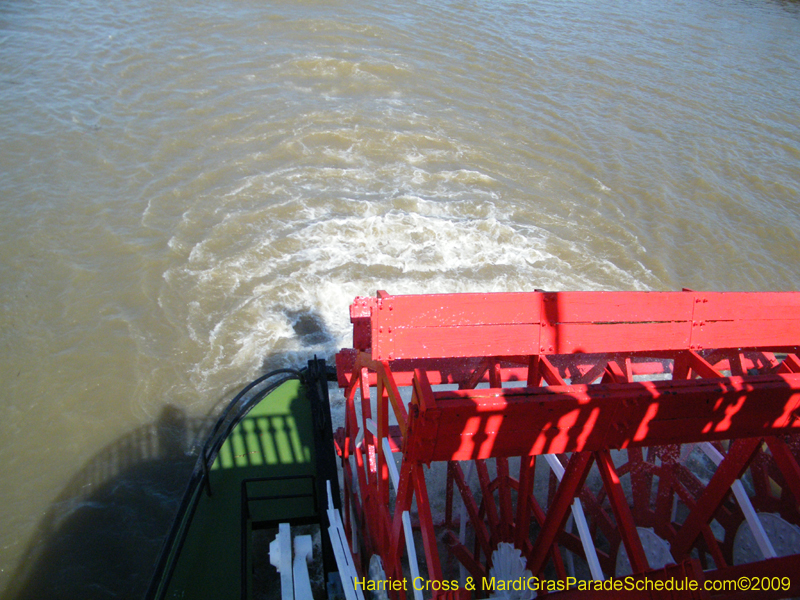 2009-Krewe-of-Choctaw-River-Parade-Steamboat-Natchez-Mardi-Gras-Westbank-5897