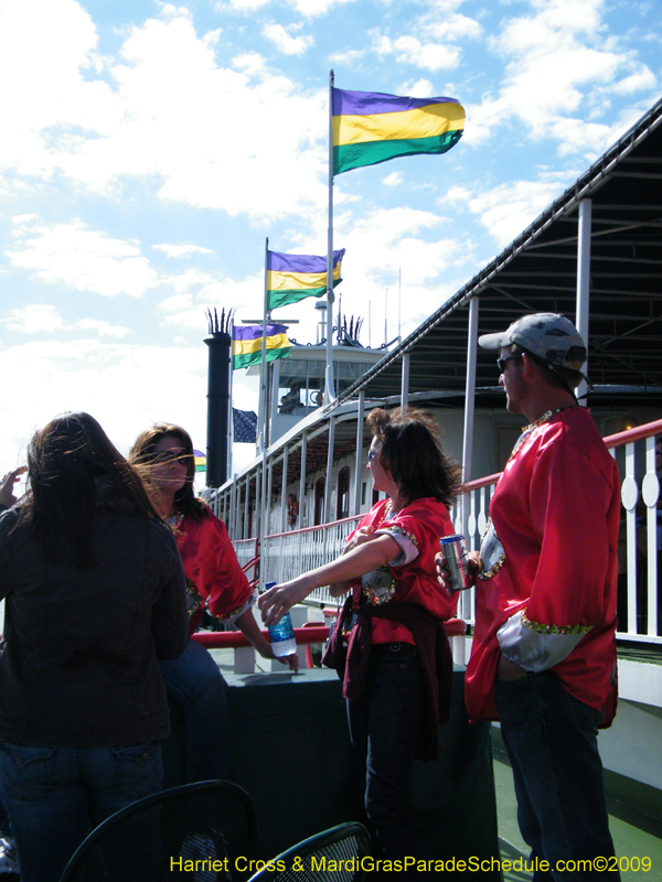2009-Krewe-of-Choctaw-River-Parade-Steamboat-Natchez-Mardi-Gras-Westbank-5902
