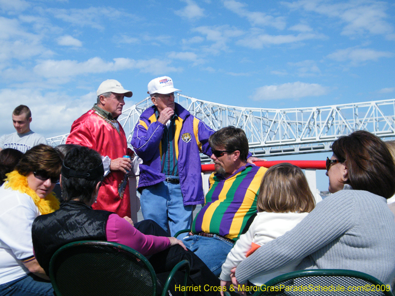2009-Krewe-of-Choctaw-River-Parade-Steamboat-Natchez-Mardi-Gras-Westbank-5917