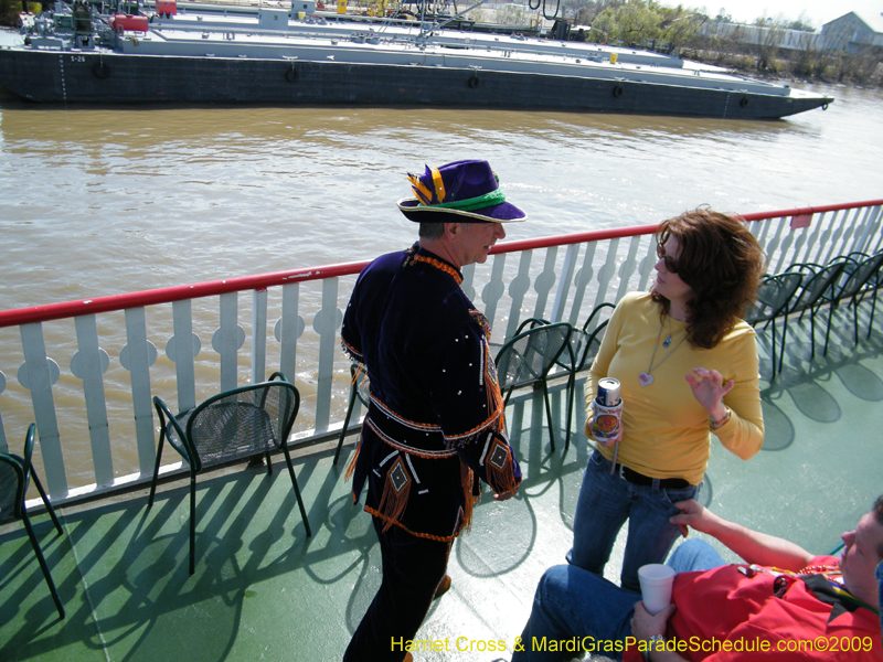 2009-Krewe-of-Choctaw-River-Parade-Steamboat-Natchez-Mardi-Gras-Westbank-5923