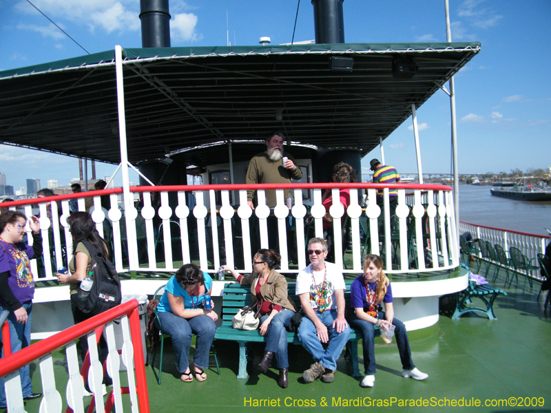 2009-Krewe-of-Choctaw-River-Parade-Steamboat-Natchez-Mardi-Gras-Westbank-5924