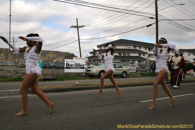 Krewe-of-Choctaw-2010-Mardi-Gras-Westbank-2993