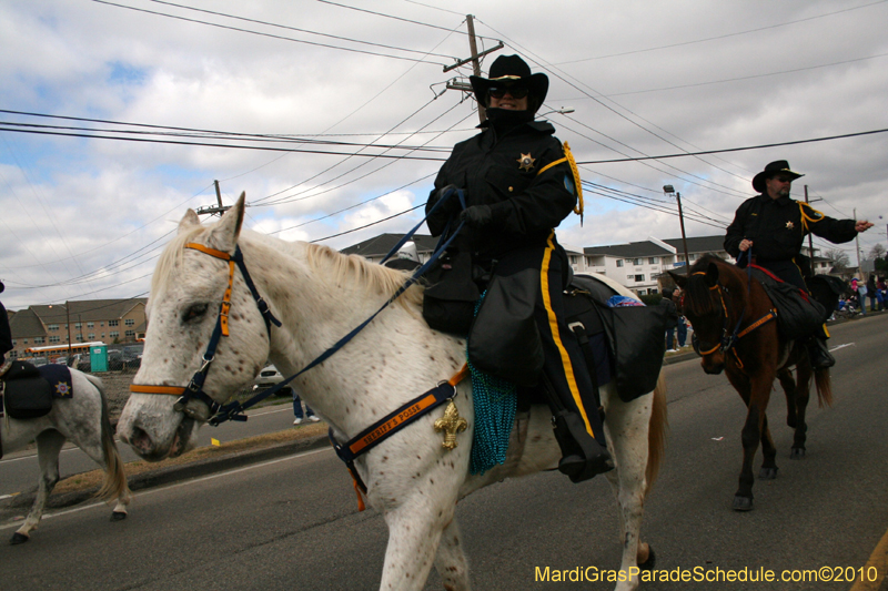 Krewe-of-Choctaw-2010-Mardi-Gras-Westbank-3004