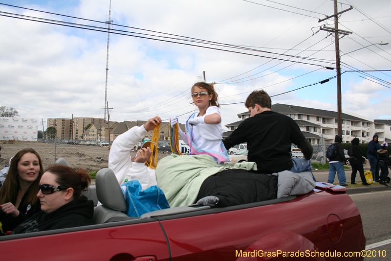 Krewe-of-Choctaw-2010-Mardi-Gras-Westbank-3006