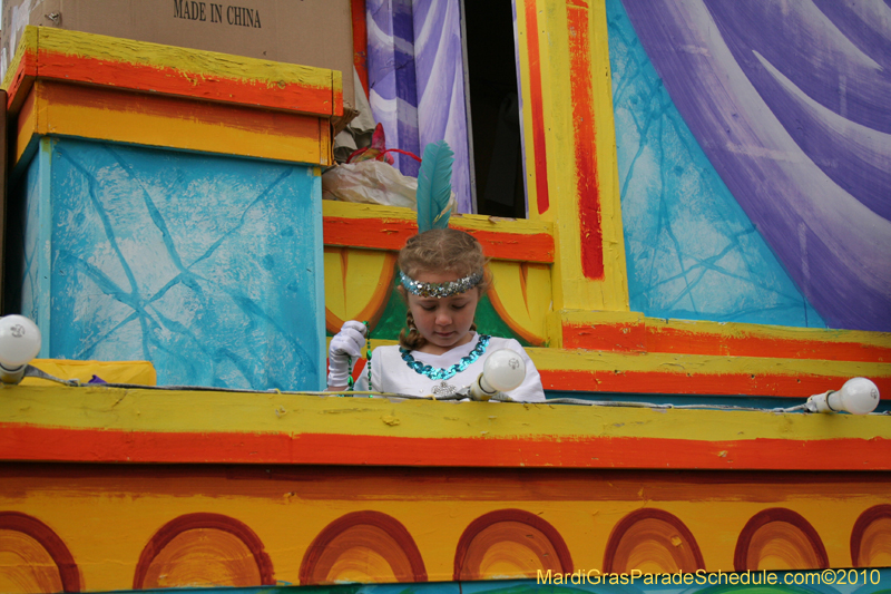 Krewe-of-Choctaw-2010-Mardi-Gras-Westbank-3016