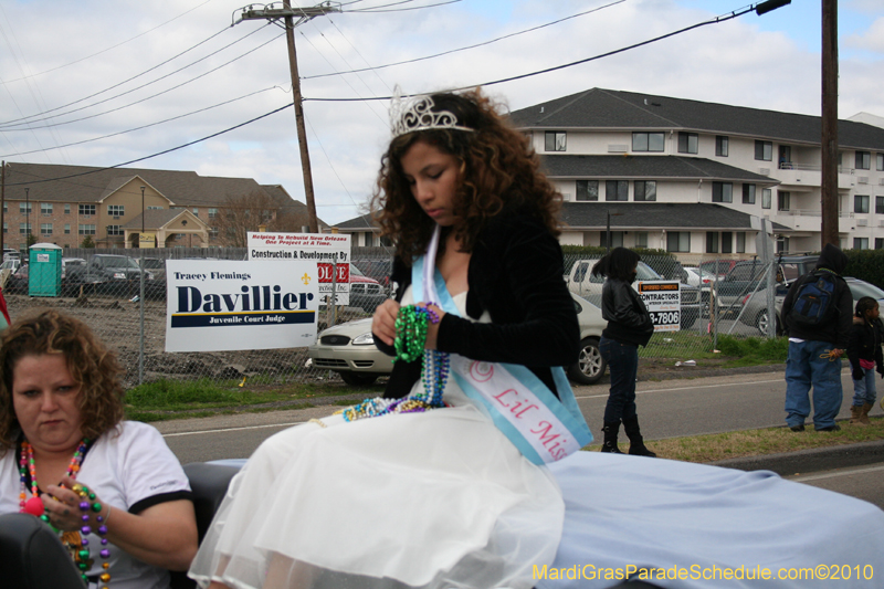 Krewe-of-Choctaw-2010-Mardi-Gras-Westbank-3017