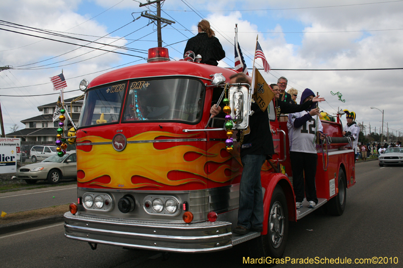 Krewe-of-Choctaw-2010-Mardi-Gras-Westbank-3018