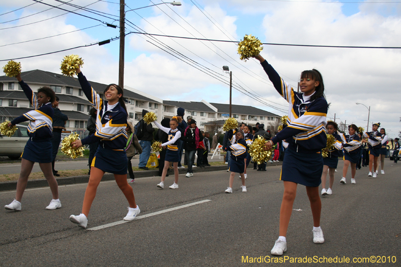 Krewe-of-Choctaw-2010-Mardi-Gras-Westbank-3026