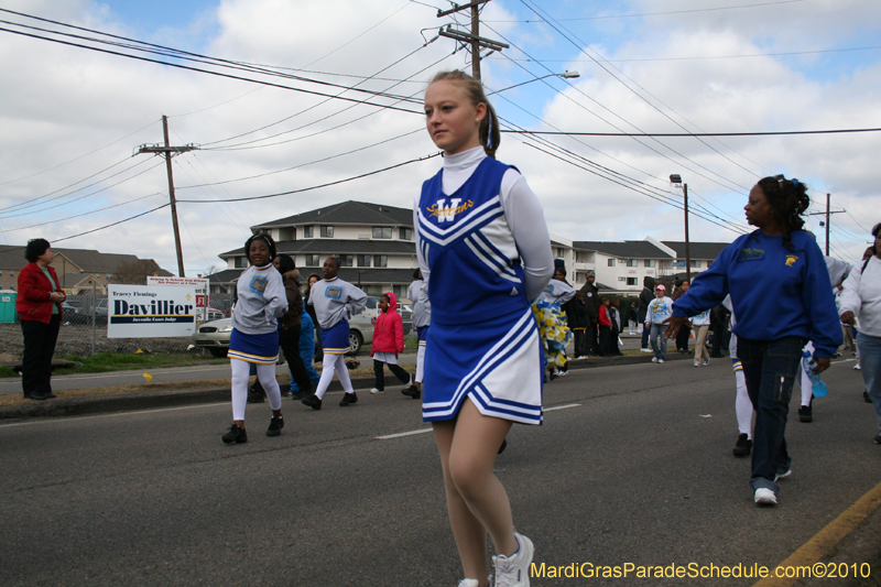 Krewe-of-Choctaw-2010-Mardi-Gras-Westbank-3037
