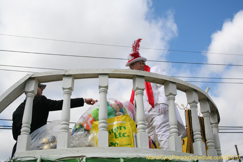 Krewe-of-Choctaw-2010-Mardi-Gras-Westbank-3046