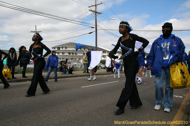 Krewe-of-Choctaw-2010-Mardi-Gras-Westbank-3160