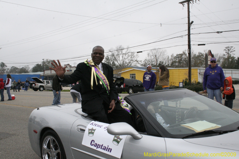 Krewe-of-Claude-Slidell-Mardi-Gras-2009-0103