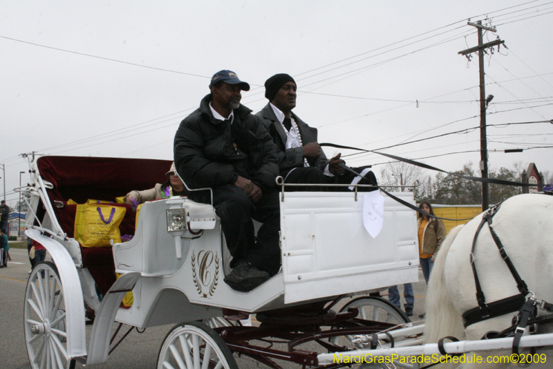 Krewe-of-Claude-Slidell-Mardi-Gras-2009-0107