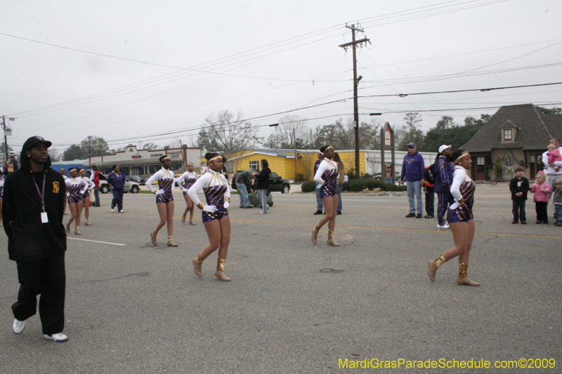 Krewe-of-Claude-Slidell-Mardi-Gras-2009-0121