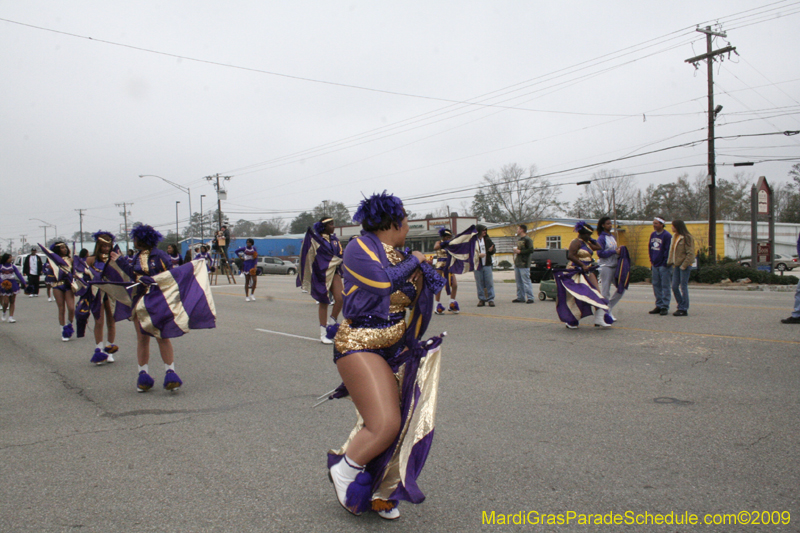 Krewe-of-Claude-Slidell-Mardi-Gras-2009-0124