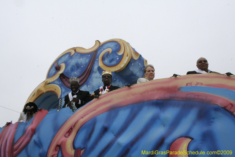 Krewe-of-Claude-Slidell-Mardi-Gras-2009-0132