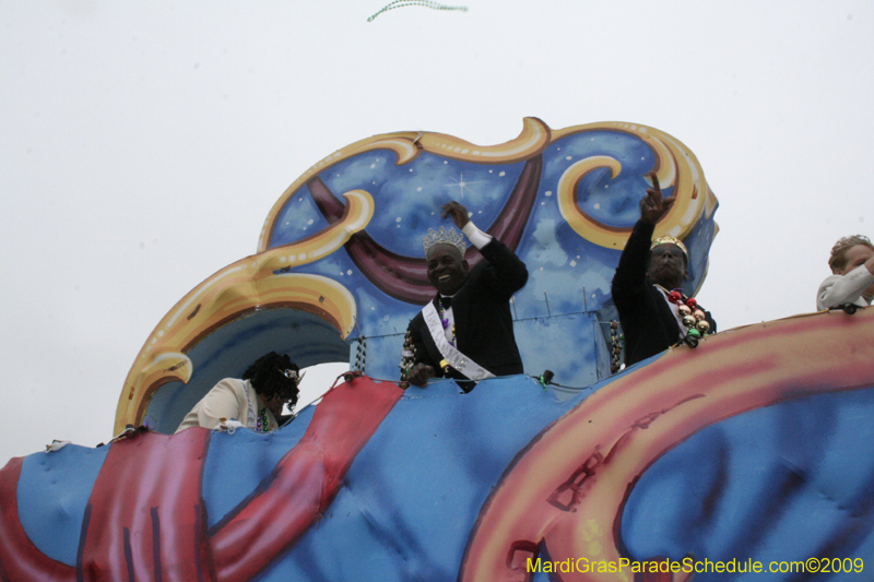 Krewe-of-Claude-Slidell-Mardi-Gras-2009-0133