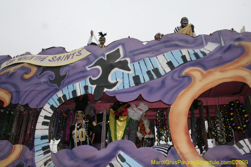 Krewe-of-Claude-Slidell-Mardi-Gras-2009-0148