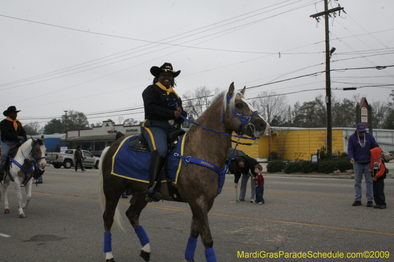 Krewe-of-Claude-Slidell-Mardi-Gras-2009-0153