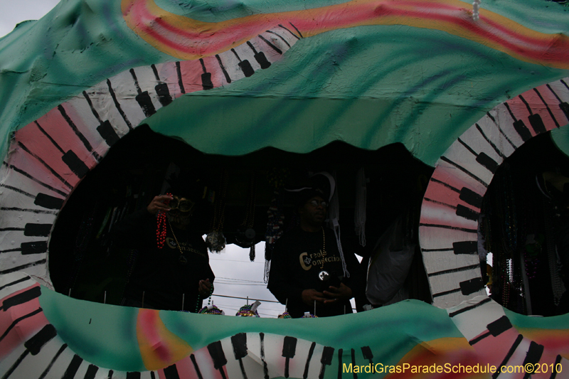 2010-Krewe-of-Claude-Mardi-Gras-Slidell-0990