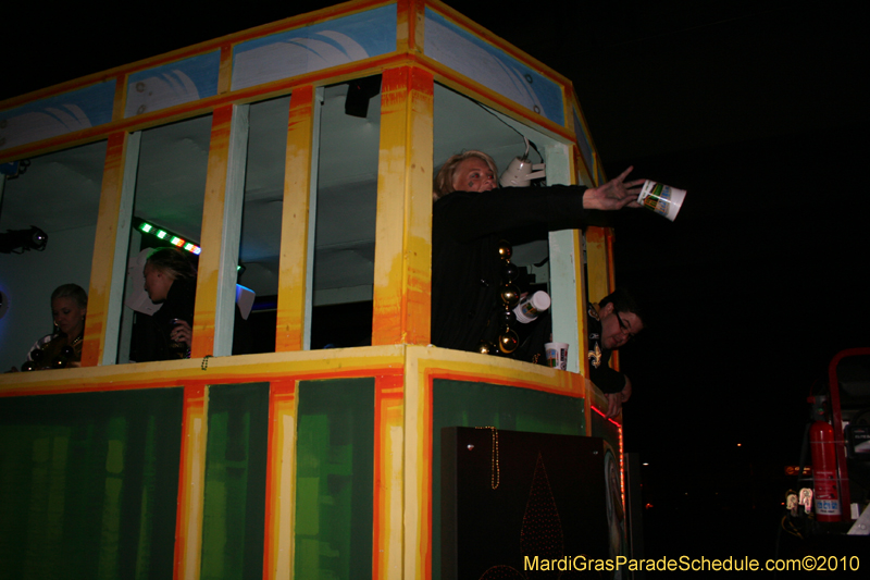 Krewe-of-Cleopatra-2010-Westbank-Mardi-Gras-2630