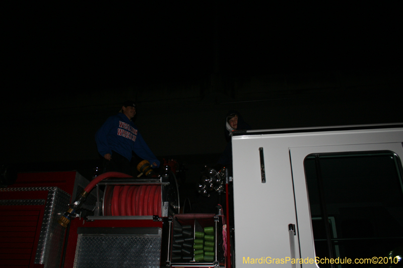 Krewe-of-Cleopatra-2010-Westbank-Mardi-Gras-2640