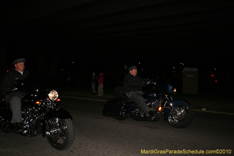 Krewe-of-Cleopatra-2010-Westbank-Mardi-Gras-2648