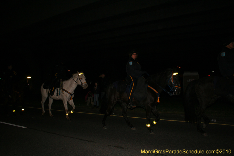 Krewe-of-Cleopatra-2010-Westbank-Mardi-Gras-2662