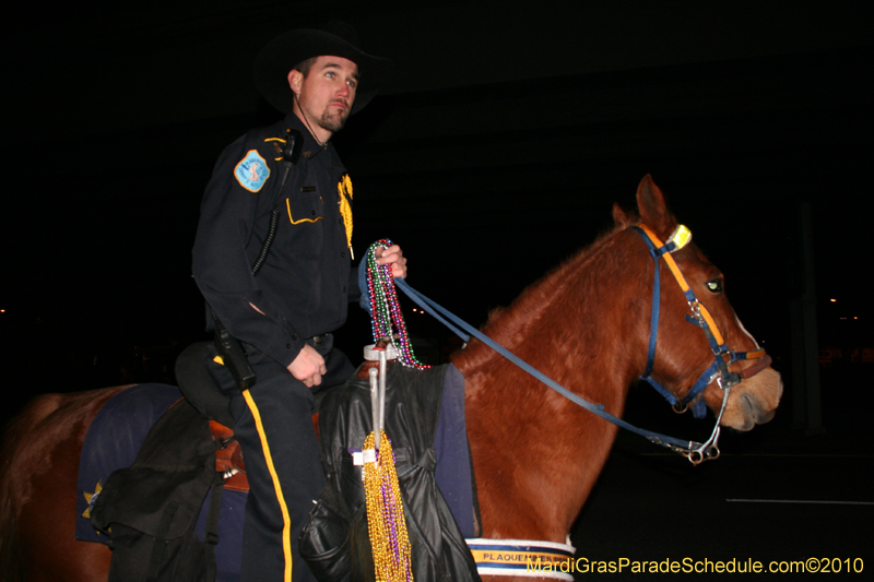 Krewe-of-Cleopatra-2010-Westbank-Mardi-Gras-2665