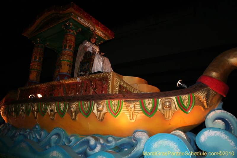 Krewe-of-Cleopatra-2010-Westbank-Mardi-Gras-2724