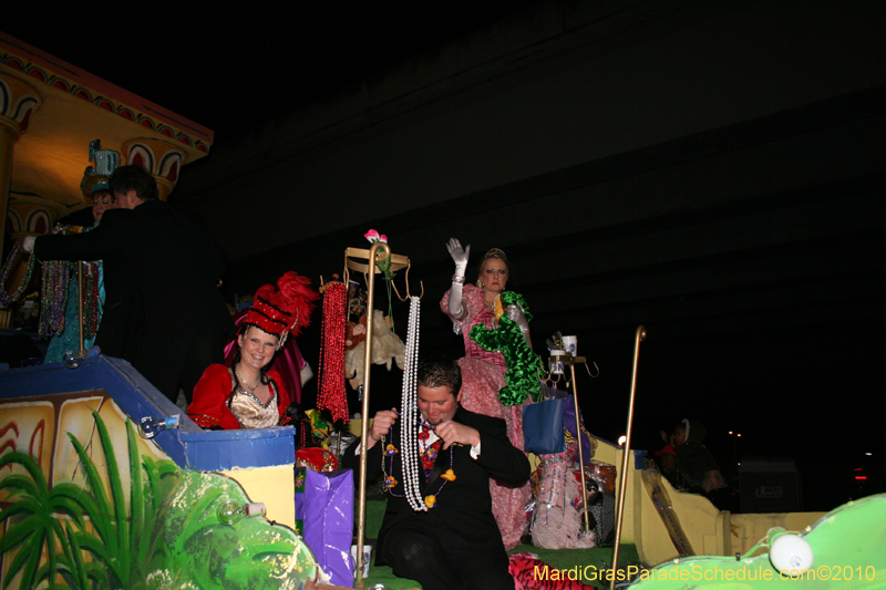 Krewe-of-Cleopatra-2010-Westbank-Mardi-Gras-2726