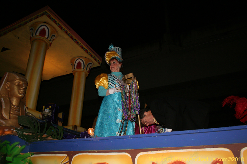 Krewe-of-Cleopatra-2010-Westbank-Mardi-Gras-2727