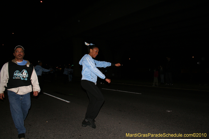 Krewe-of-Cleopatra-2010-Westbank-Mardi-Gras-2737