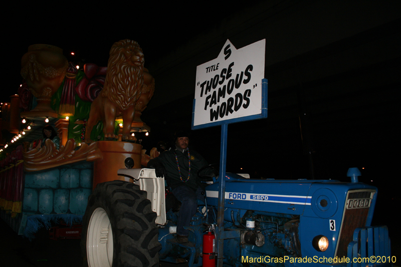 Krewe-of-Cleopatra-2010-Westbank-Mardi-Gras-2748