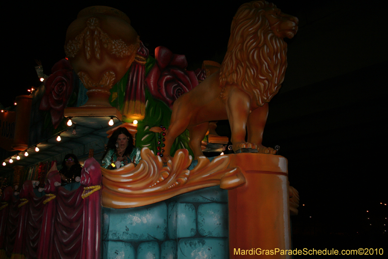 Krewe-of-Cleopatra-2010-Westbank-Mardi-Gras-2749