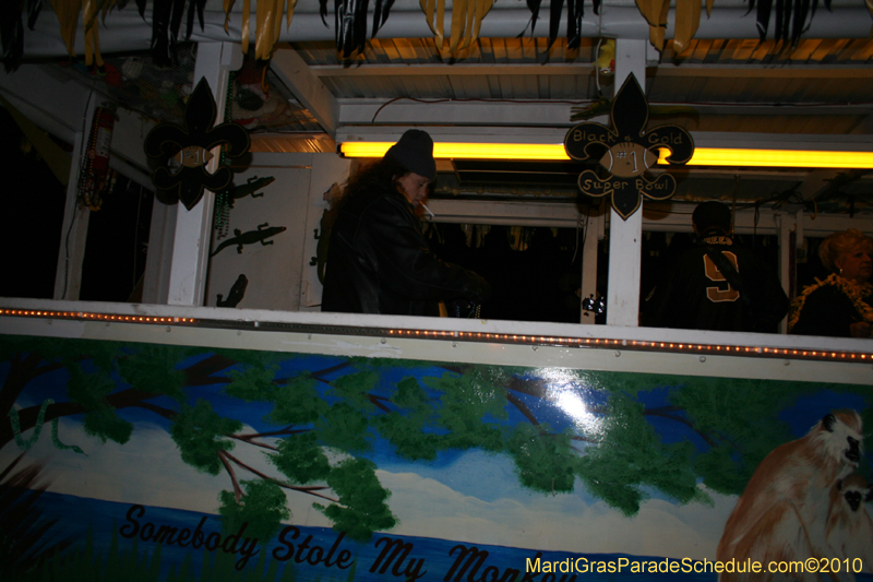 Krewe-of-Cleopatra-2010-Westbank-Mardi-Gras-2795