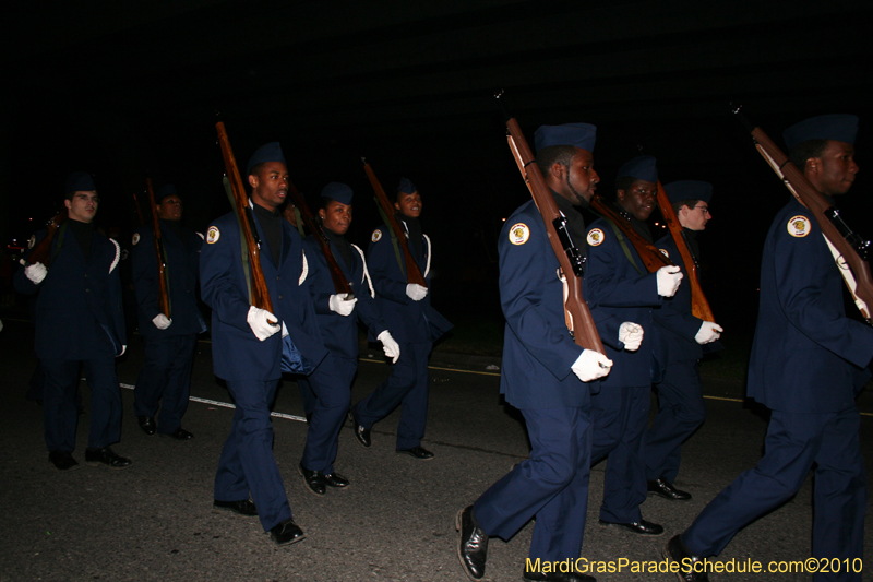 Krewe-of-Cleopatra-2010-Westbank-Mardi-Gras-2846