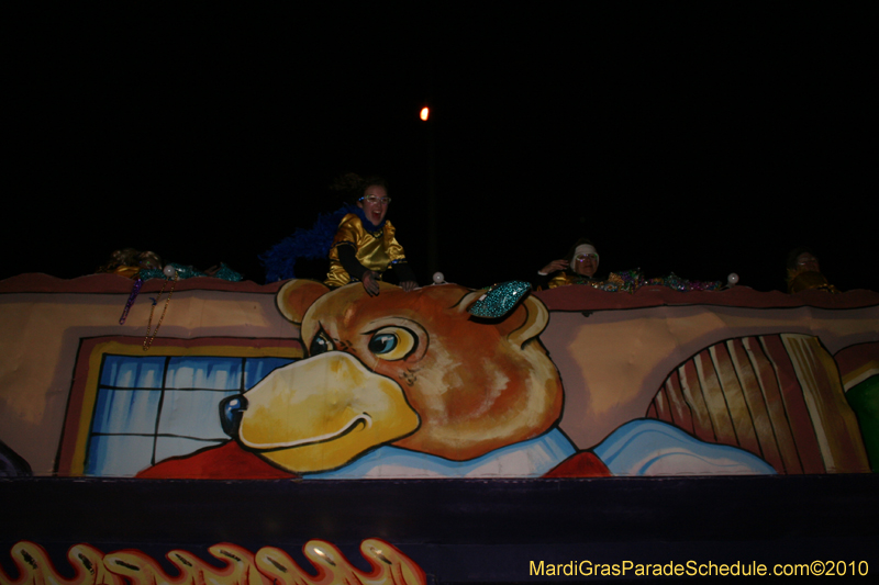 Krewe-of-Cleopatra-2010-Westbank-Mardi-Gras-2880