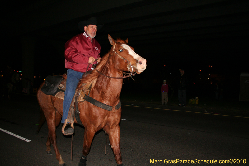 Krewe-of-Cleopatra-2010-Westbank-Mardi-Gras-2912