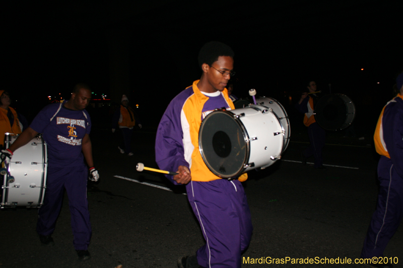 Krewe-of-Cleopatra-2010-Westbank-Mardi-Gras-2931