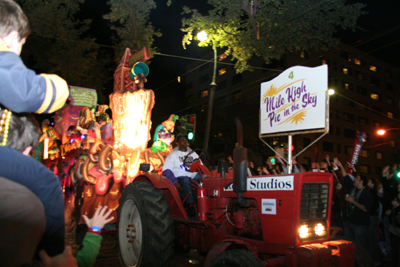 LE-KREWE-D'ETAT-2008-Mardi-Gras-New-Orleans-0420