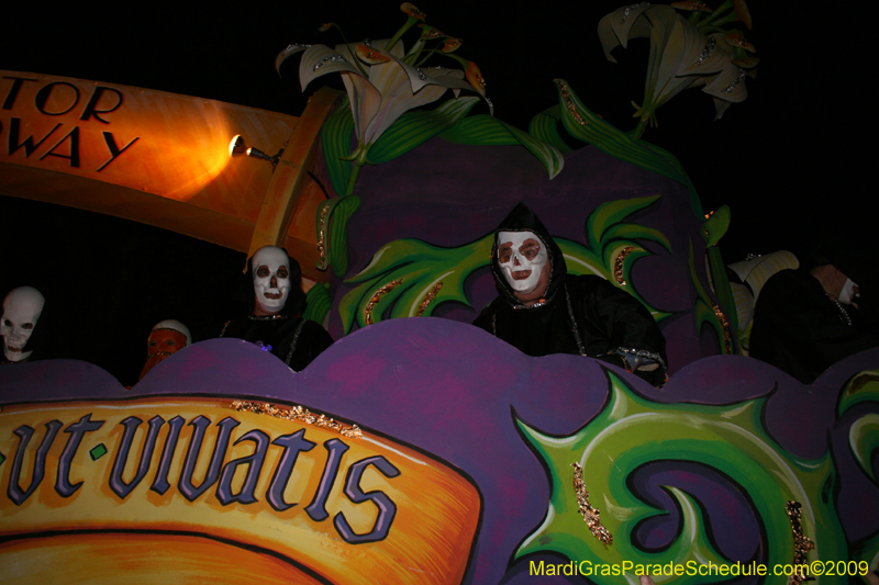 Le-Krewe-dEtat-presents-The-Dictator-Does-Broadway-for-Mardi-Gras-2009-New-Orleans-0481