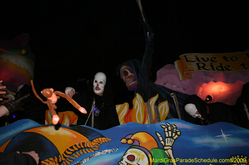 Le-Krewe-dEtat-presents-The-Dictator-Does-Broadway-for-Mardi-Gras-2009-New-Orleans-0500