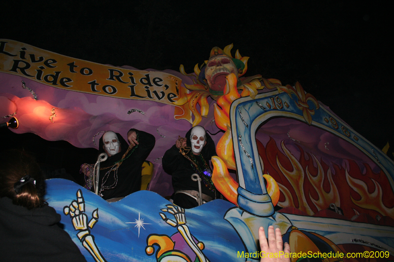 Le-Krewe-dEtat-presents-The-Dictator-Does-Broadway-for-Mardi-Gras-2009-New-Orleans-0503