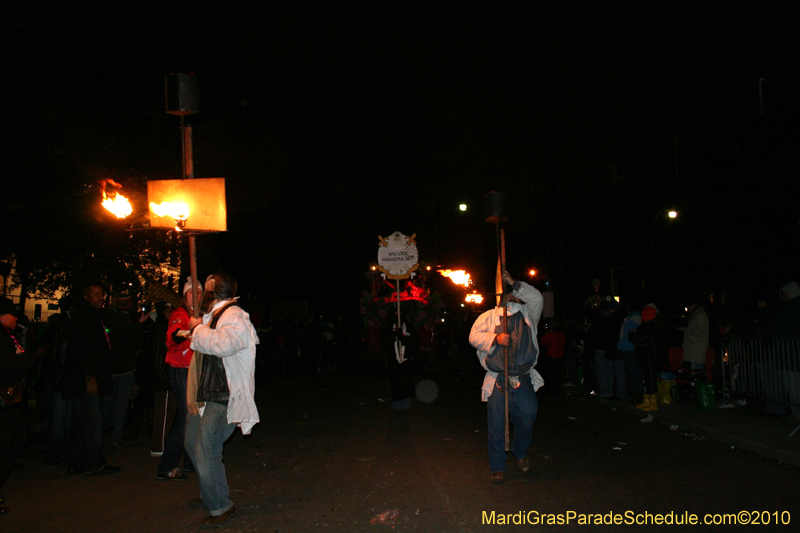 Le-Krewe-d'Etat-2010-Mardi-Gras-New-Orleans-6308
